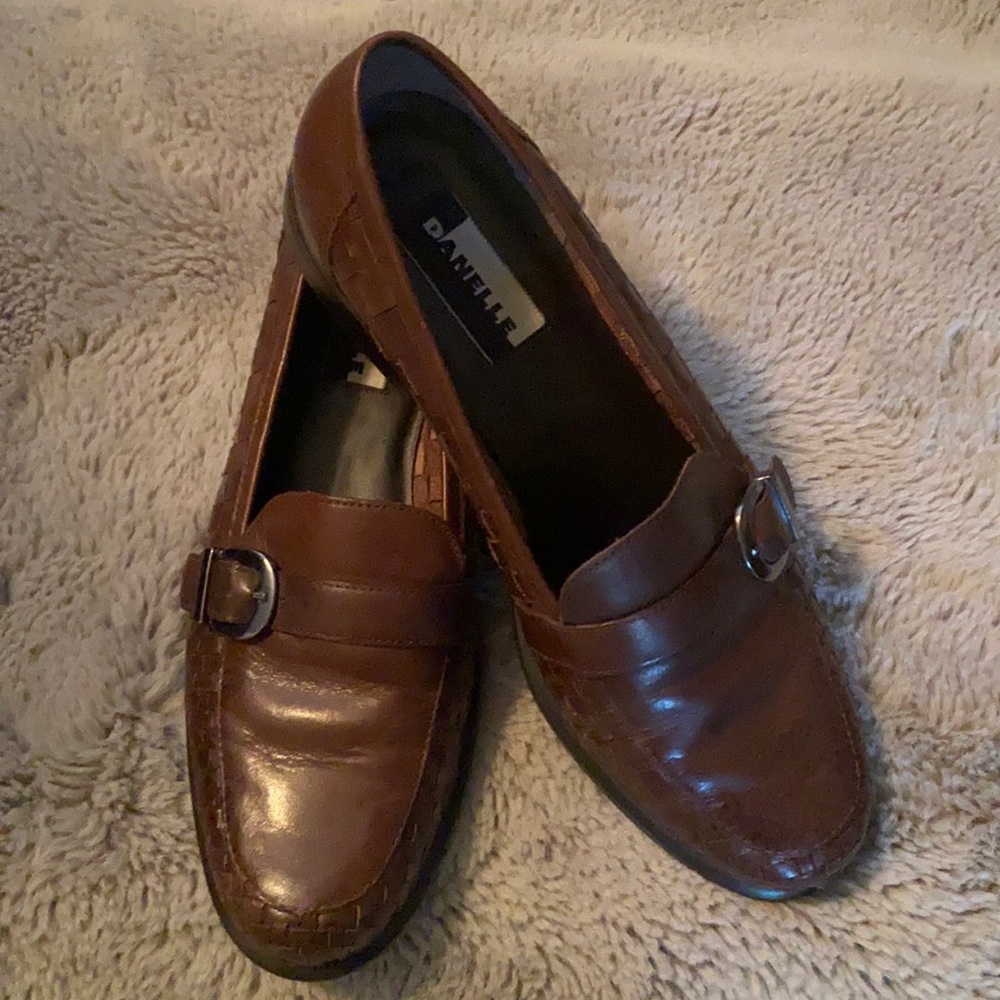 Danelle Fremont Leather Woven Loafer-Women’s Size 6.5-Chocolate